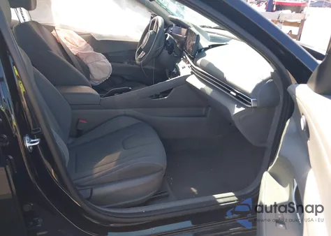 2024 Hyundai Elantra Sel z USA, uszkodzony, nr VIN KMHLM4DG3RU762823